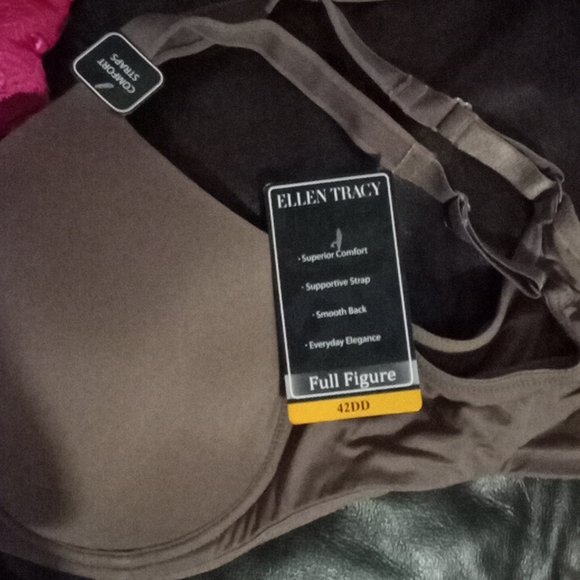 Delta Burke & EllenTracy Bras 40/DD 42/DD - Picture 2 of 8